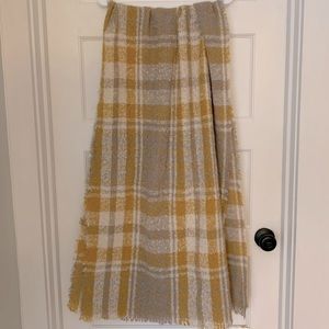 Beautiful and Comfortable Scarf